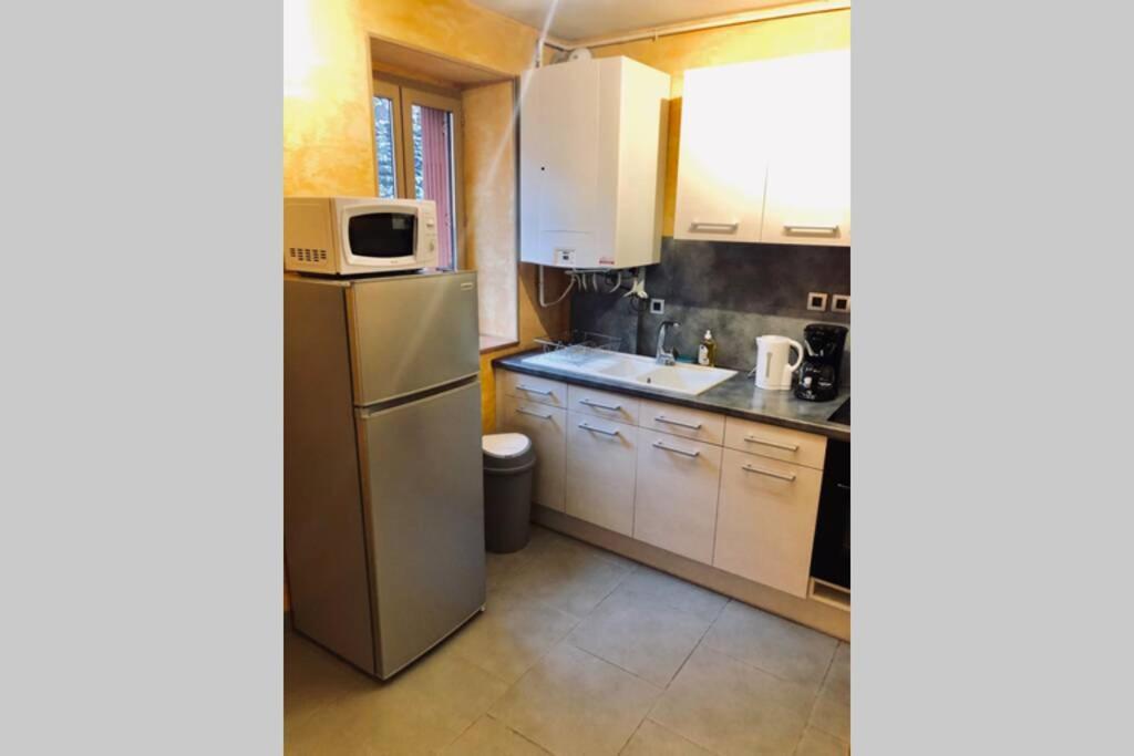 דירות Le Puy-en-Velay F3 - Neuf - 4/6 P - Lits King Size - Wifi - Cour מראה חיצוני תמונה